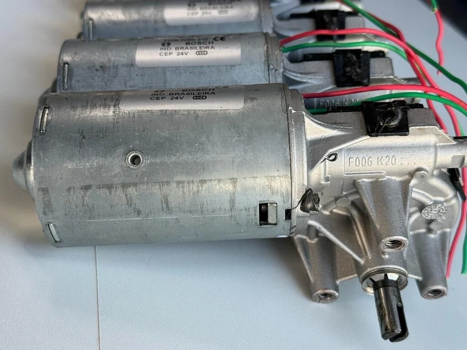 Motor Bosch F006.WMO.310 24V 5A 51 RPM Foto 4 de 4