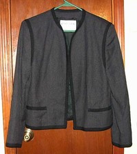 Jaeger Dark Gray Wool Blend Short Open Jacket w/Black Trim and Button Cuffs-14