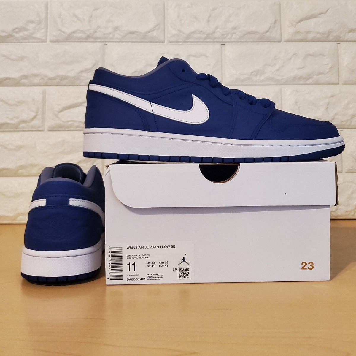 Nike Air Jordan 1 Low SE Womens Size 11 / Mens 9.5 Deep Royal Blue
