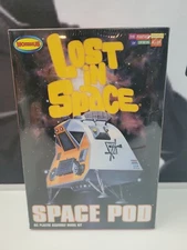 MOEBIUS LOST IN SPACE SPACE POD MODEL KIT 1:24 Scale 2008 SEALED NEW IN BOX!
