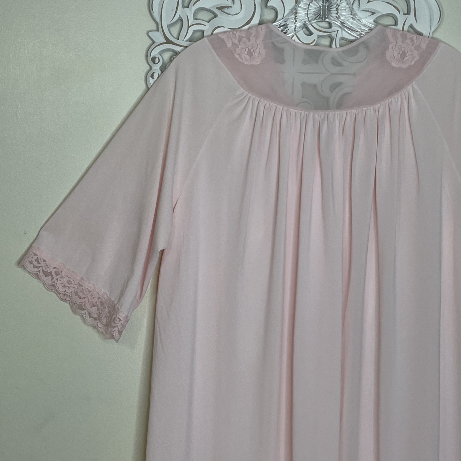 SHADOWLINE Women's size MEDIUM Button up ROBE Elb… - image 12