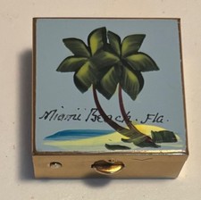 1960s Miami Beach Florida Souvenir Miniature Compact