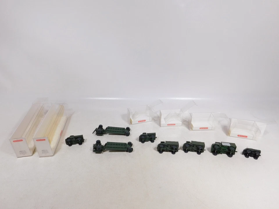 Modello Unimog Bundeswehr BW 695 404 S 696 Mint Box 1:87 H0 6x #EG893-0,5 - Immagine 3 di 4