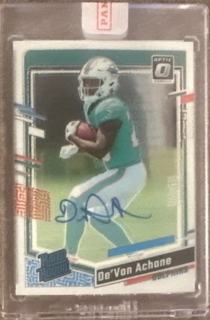 De'Von Achane 2023 Panini Donruss Optic Rated Rookie Autographs