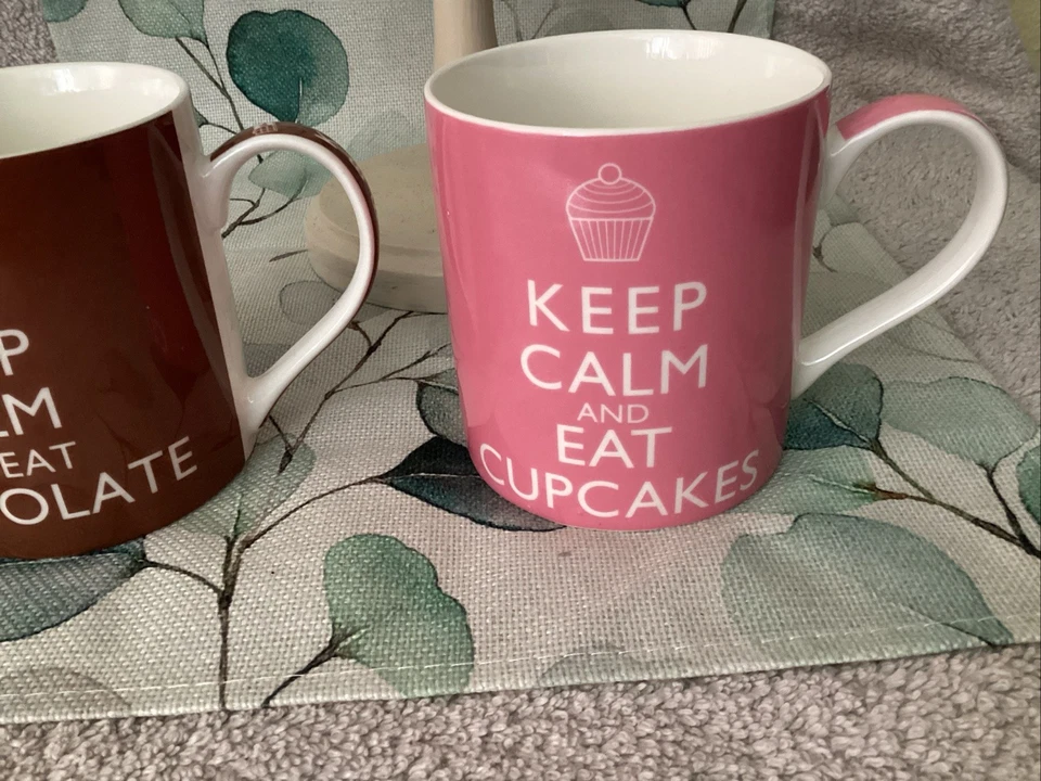 Juego de 2 tazas para mantener la calma y llevar - Taza para cupcakes rosa taza de chocolate marrón nuevo Foto 3 de 4