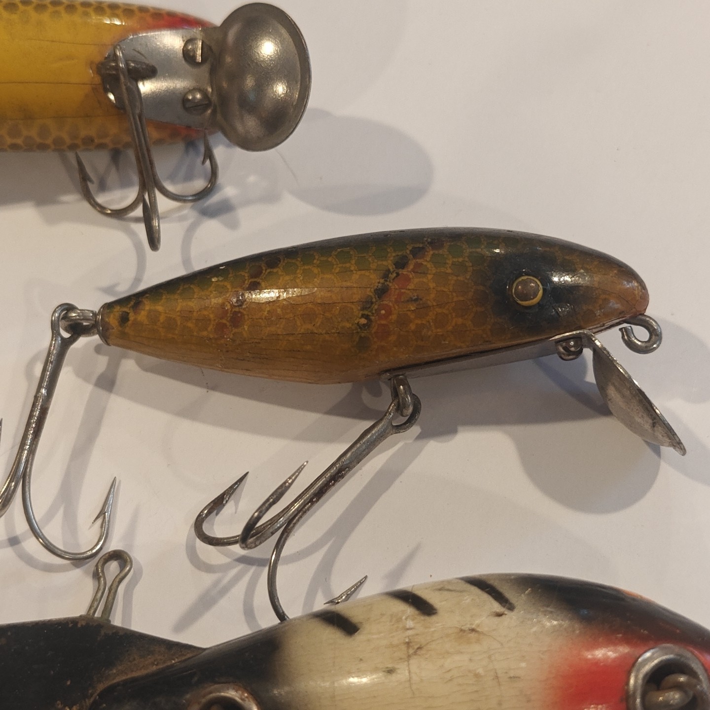 Vintage Lure Lot Of 5 Wooden Fishing Lures Bomber Wright McGill Paw Paw