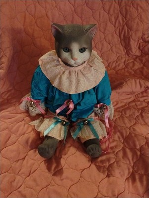 Betty Jane Carter MUSICAL  CAT  Dolls by Bette Ball Limited Edition #483 5000