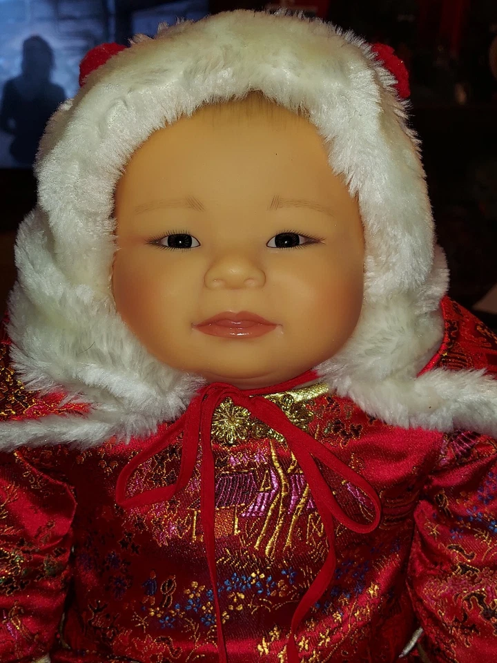 Muñeca Marie Osmond de Ping Lau bebé asiático Shao Pang resina china 21" Foto 2 de 4
