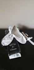 NEW CAPEZIO CG2002 SPLIT SOLE WHITE LEATHER BALLET SHOE Size 7 Wide