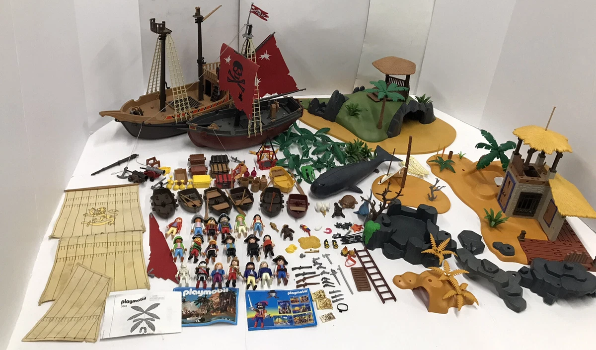  PLAYMOBIL Pirate Ship Building Set : Toys & Games