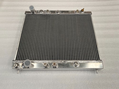 Radiator Fit Toyota Yaris VERSO 1.3L 1.5L 1999-2005, Echo NCP12/13 1.5L AT - Picture 5 of 7