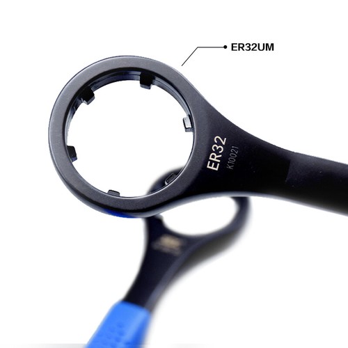 4Pcs BT40-ER32-70 Tool Holder+1Pc BT40 Pull Stud Wrench+1Pc ER32 Nut Wrench - Picture 8 of 9