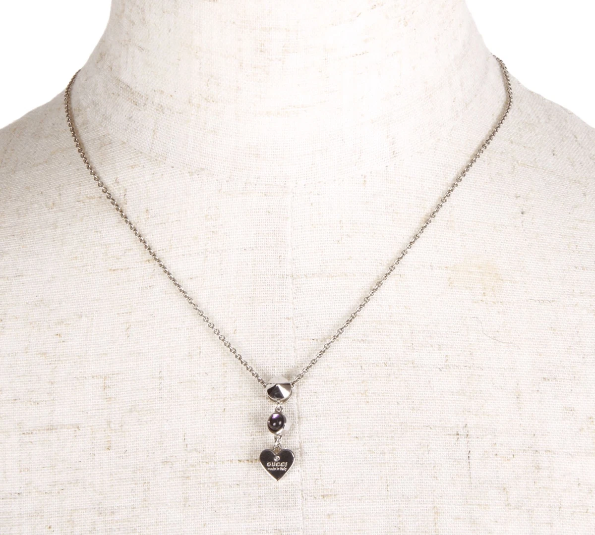 Gucci heart sale necklace silver