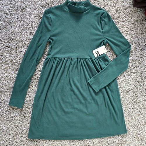 SO Goods For Life Women’s dress,green,super soft,long sleeve,sz small.