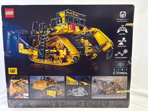 Lego Technic Cat D11 Bulldozer 42131 mit Motoren und Smart Hub - Bild 2 von 12