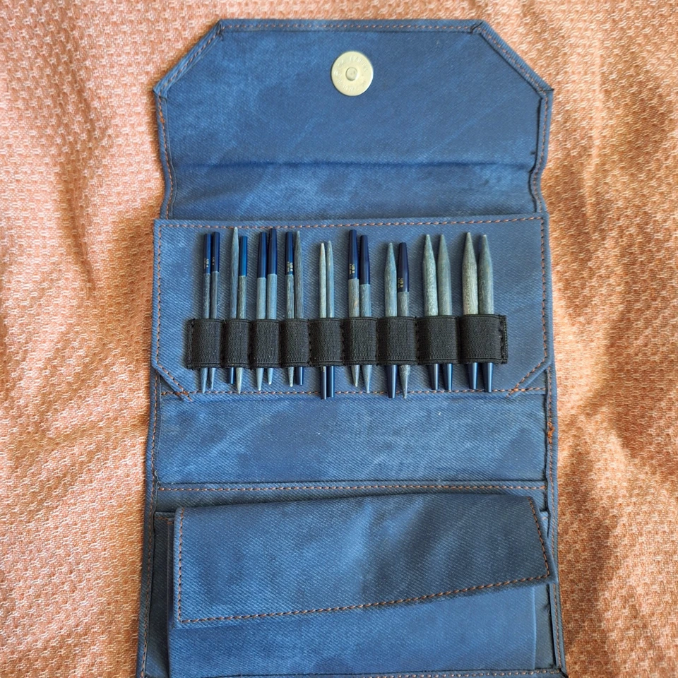 Lykke "Indigo" Wood 5" (13cm) Interchangeable Circular Knitting Needle Set - image 2 of 4