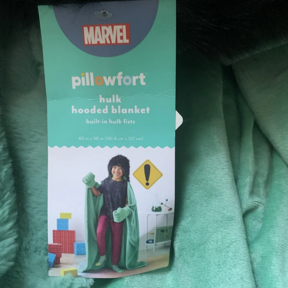 Cobertor com capuz Pillowfort Hulk Marvel Avengers super-herói - Imagem 2 de 2
