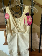 MAIDENFORM Black Camisole Shapewear Firm Control Tank Top Cami Womens Sz 2XL