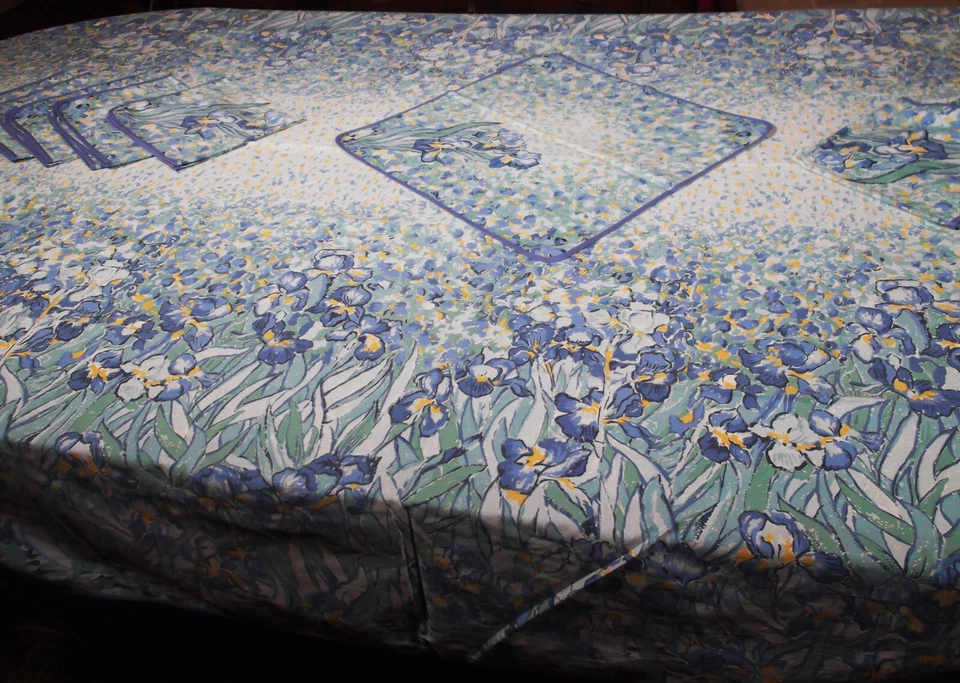 Service de table 12 couverts Anne de Solène "iris bleus"  - nappe 3m00 x 1m60 - Photo 2/4