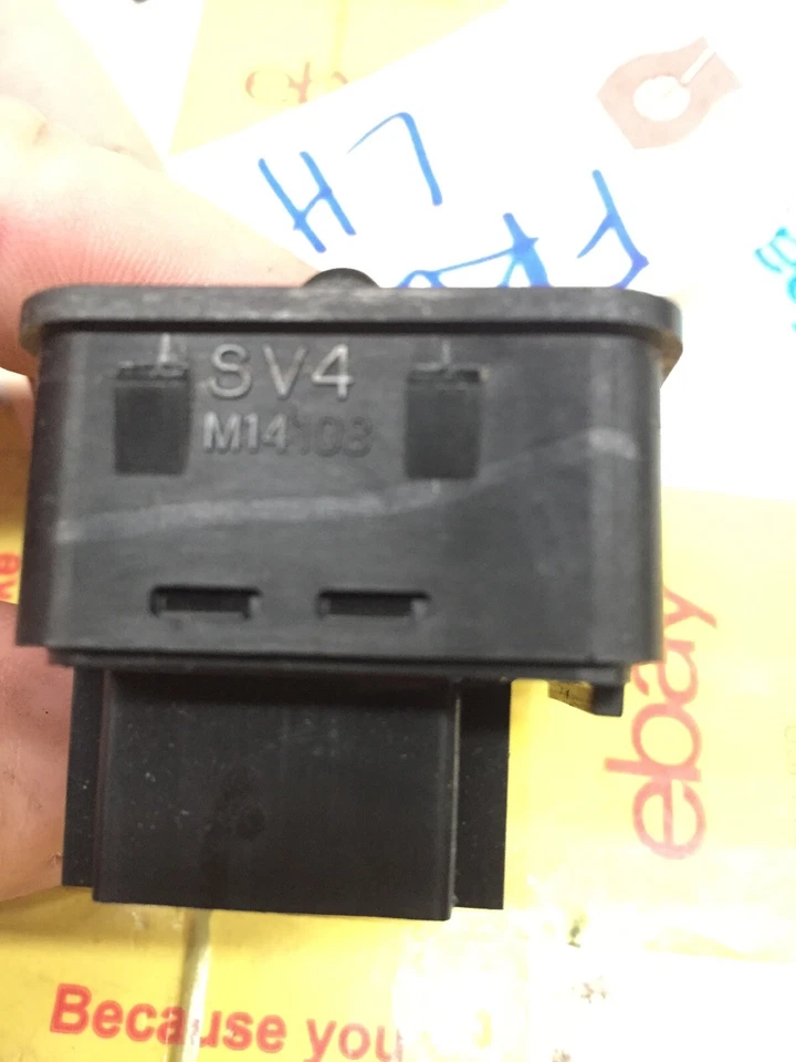 FRONT LEFT DOOR MIRROR ADJUST SWITCH BUTTON CONTROLS 96-99 ISUZU OASIS M14108 - Image 4 of 4