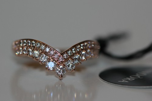NWT PANDORA ROSE™ PRINCESS WISHBONE 