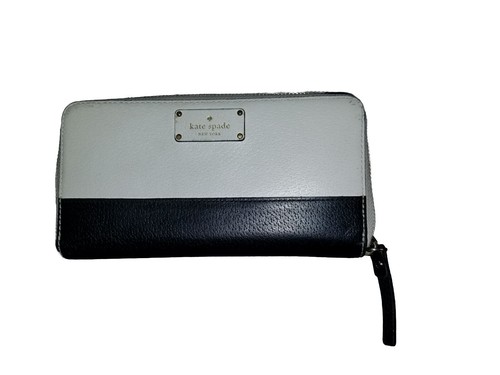 Kate Spade New York Black Ivory Pebbled Long Leather Card Wallet Zip Clutch - Picture 8 of 8