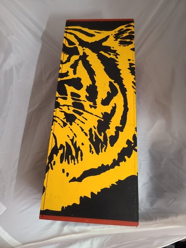 Jose Cuervo Tequila Reserva De La Familia 2009 Box Tiger Marco Arce *Has Wear s2 - Picture 5 of 10