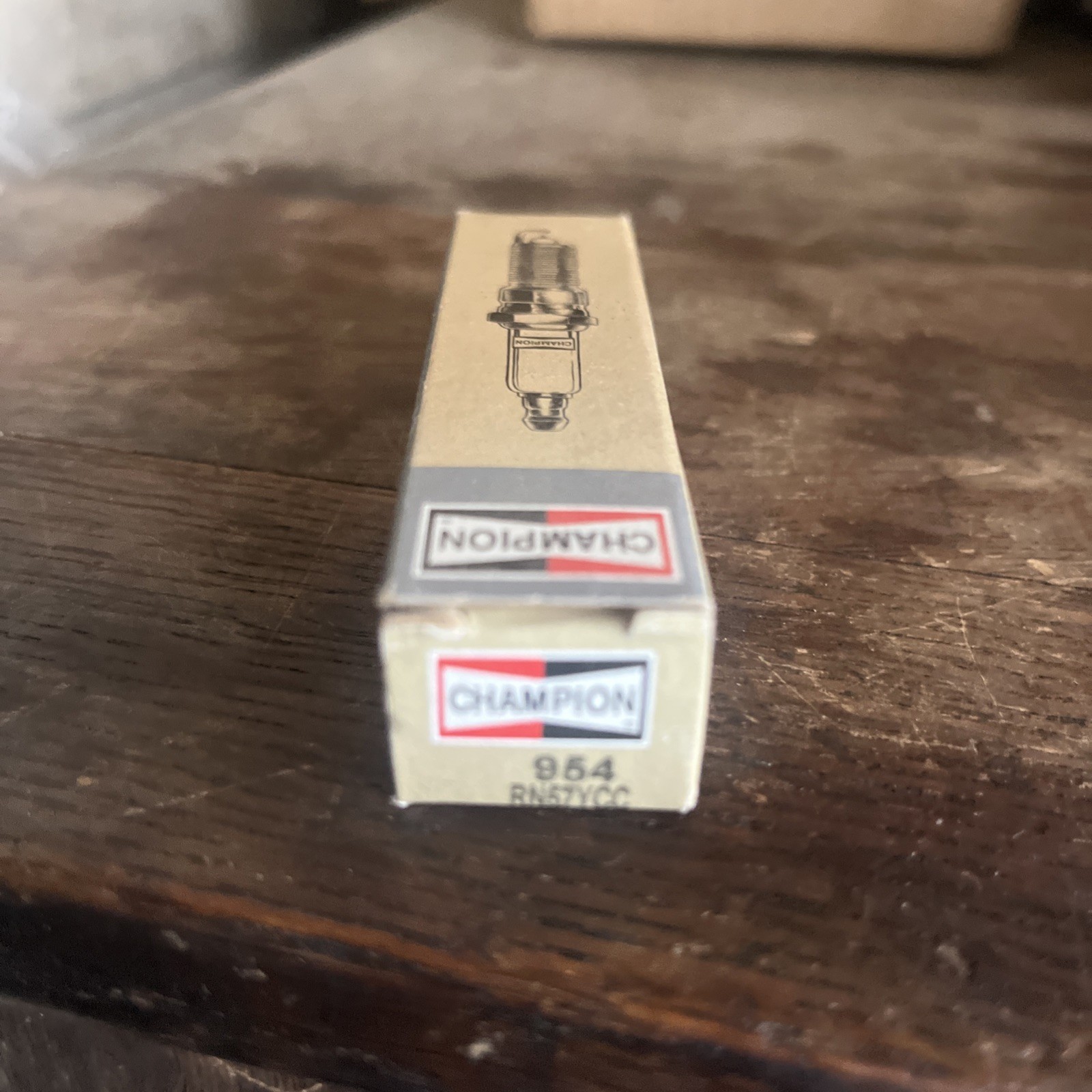 NOS Champion 954 RN57YCC Copper Plus Automotive Spark Plug