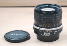 Nikon Nikkor 2/85 mm Ai, schönes Portrait Ob...