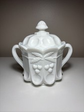 Westmoreland White Milk Glass Cherry & Cable Cracker Biscuit Cookie Jar INV3