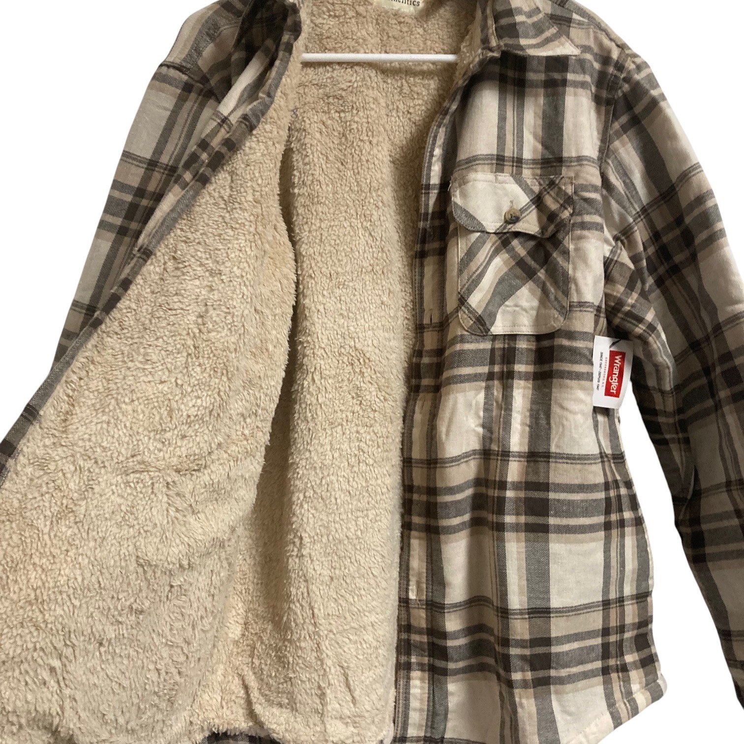 NEW! Men's WRANGLER Sherpa Fleece Lined Button-Up Plaid Jacket Shacket Sz Medium