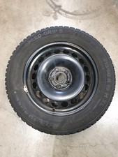 Winterkomplettradsatz mit Stahlfelge für VW Passat 215/60R16