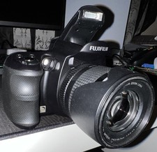 Fujifilm Finepix S6000fd/S6500fd Digitalkamera Bridgecam 10,7-fach Zoom
