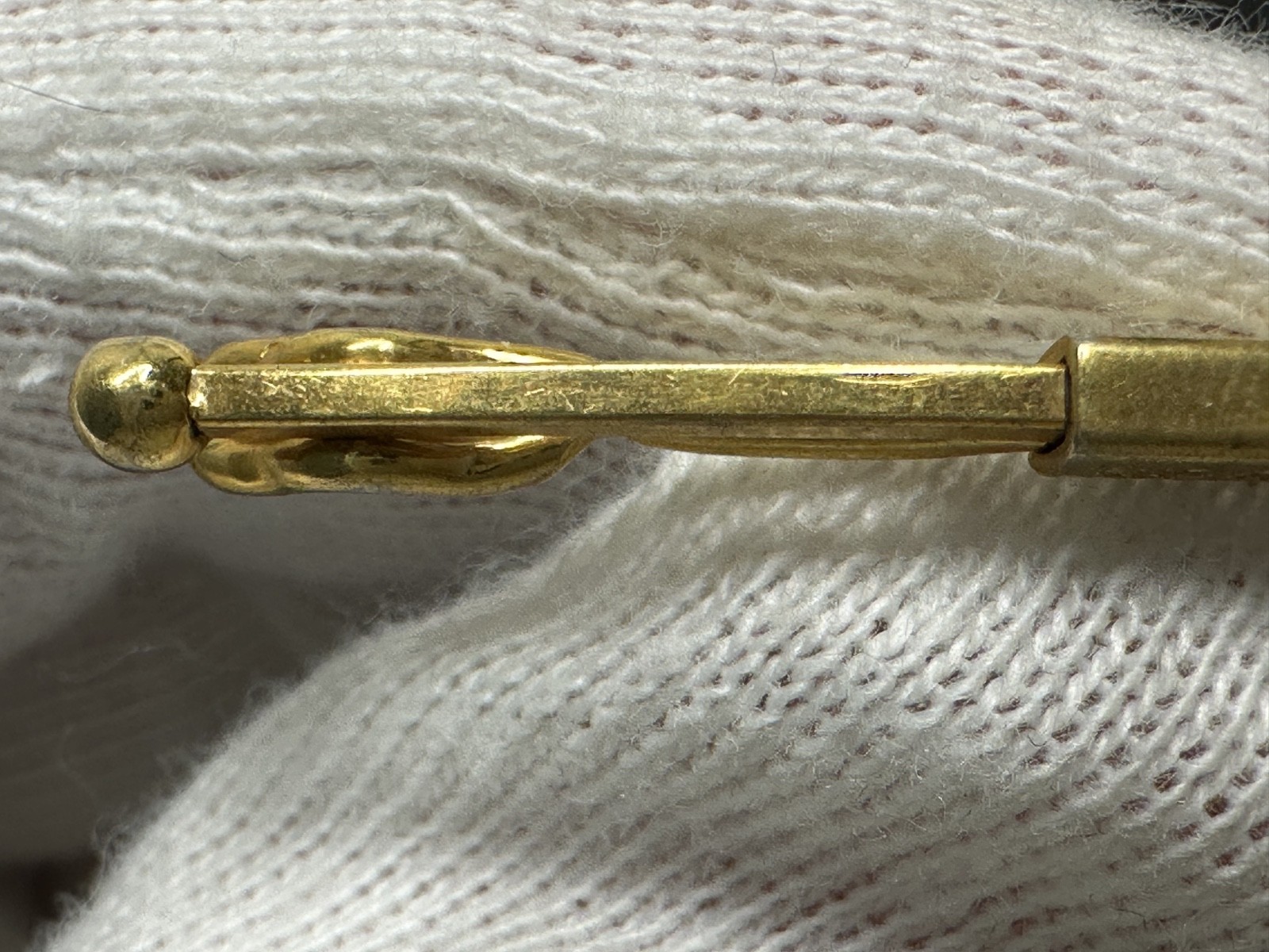 TWO VINTAGE HICKOK USA COLLAR BAR CLIPS : GOLD TONE & SILVER TONE M221