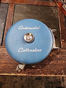 TESTED Vintage Cordomatic Automatic Retractable Clothesline Reel Blue