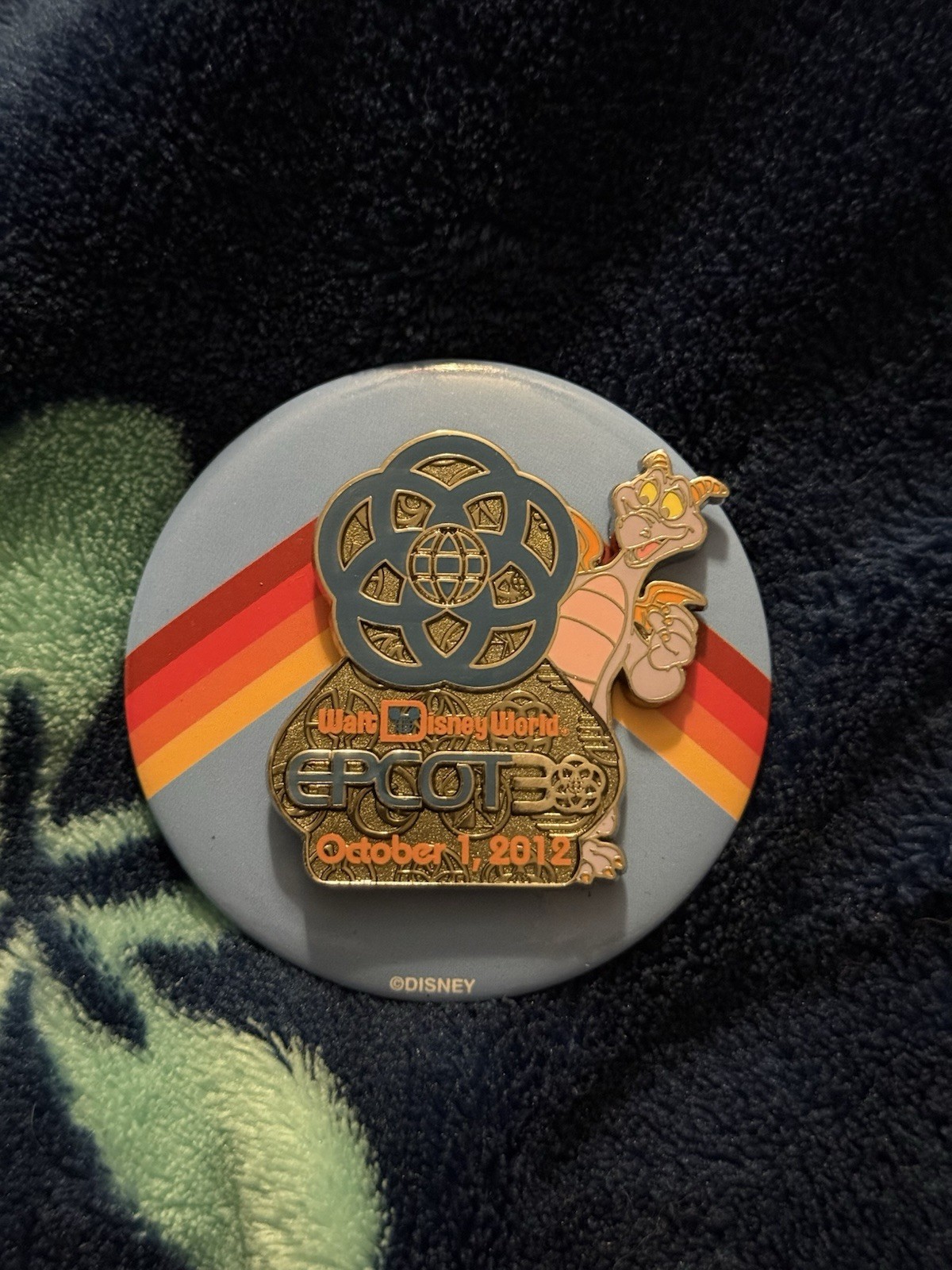 Disney pin Epcot 30th Anniversary Figment Pin And Button Set Walt Disney World