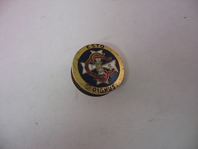 Vintage Columbian Squires Lapel Pin Knights of Columbus KofC Esto Dignus
