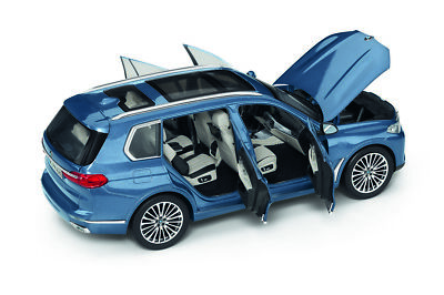 BMW Genuine Car Model Miniature X7 1:18 Scale Blue Vehicle Toy