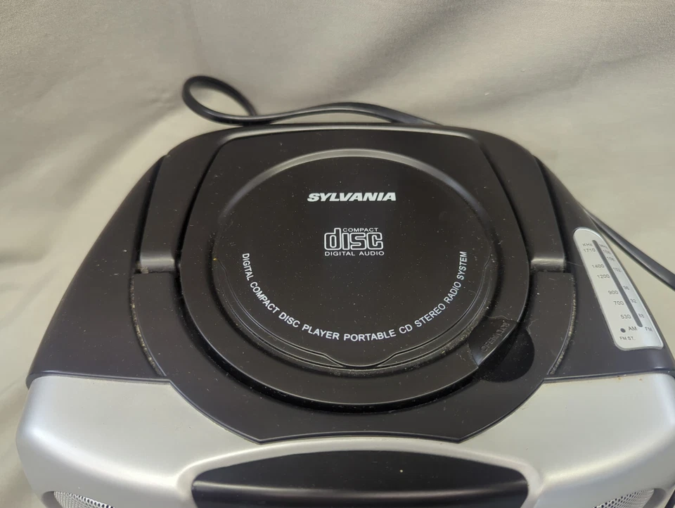 Бумбокс SYLVANIA SRCD243PL CD-Radio-Aux со шнуром-2016 ярко-розовый протестирован - работает - Изображение 4 из 4