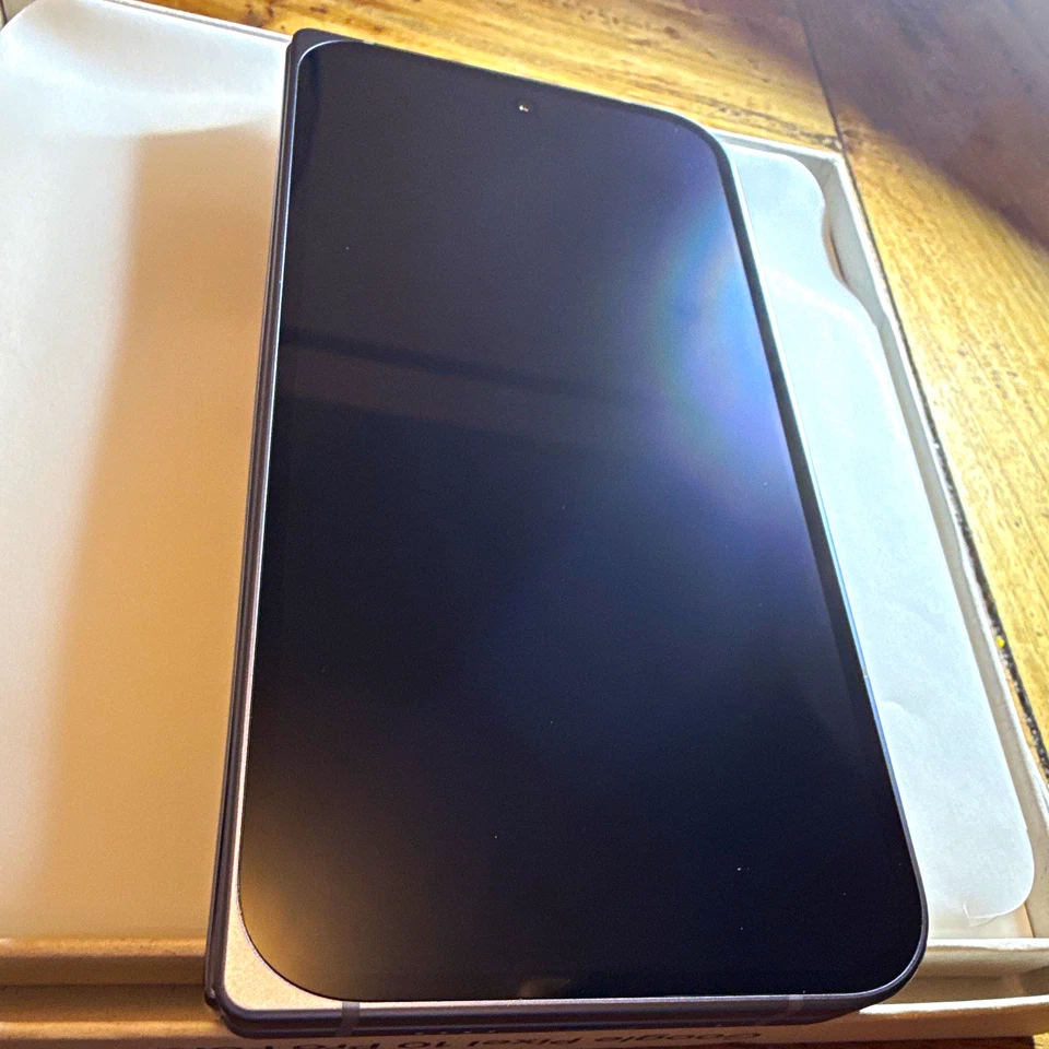 Google Pixel 10 Pro Fold · 256GB, photo 1 of 5