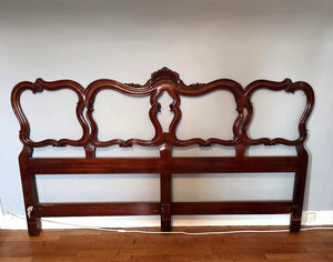 Gorgeous Vintage Walnut King-sized Headboard Special Feature