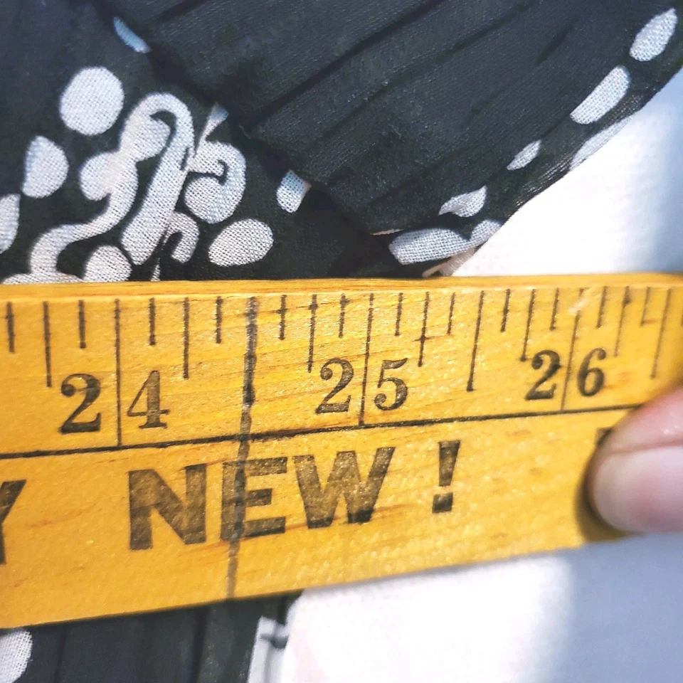 New York & Company 2XL Black Paisley Blouse Crinkle Fabric Cottagecore - Image 4 of 4