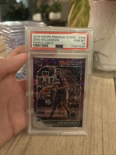 2019-20 NBA Hoops Premium Stock - Zion Williamson #258 Purple Disco (RC) PSA 10