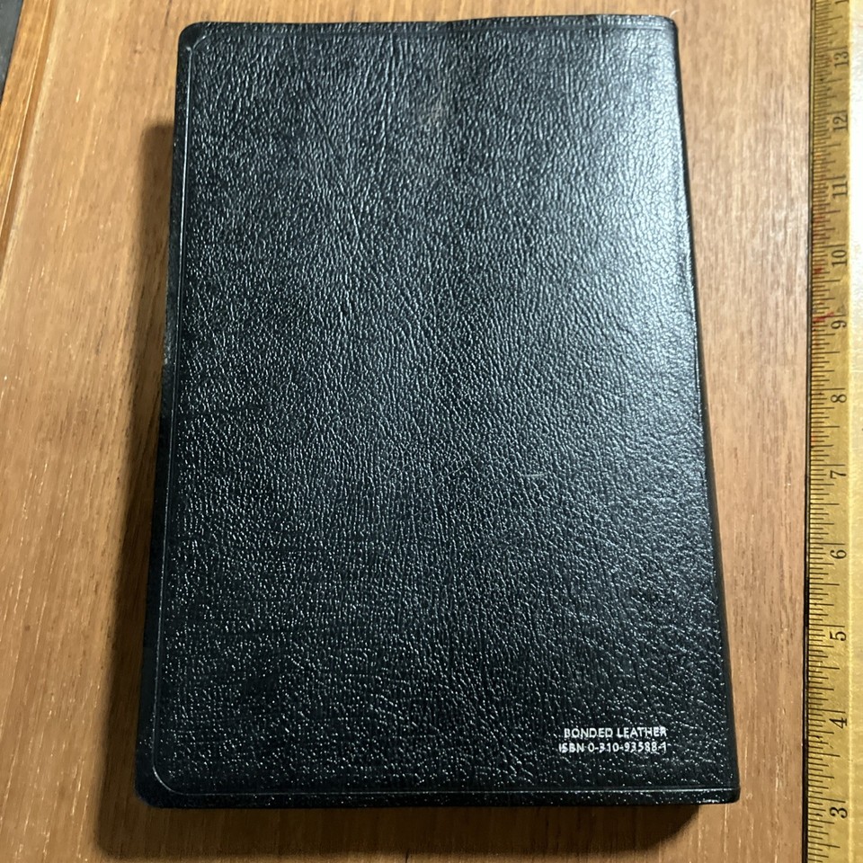 NIV 1984 2005 Bible Large Print Thinline Black Leather Zondervan Red niv-1984-2005-bible-large-print-thinline-black-leather-zondervan-red