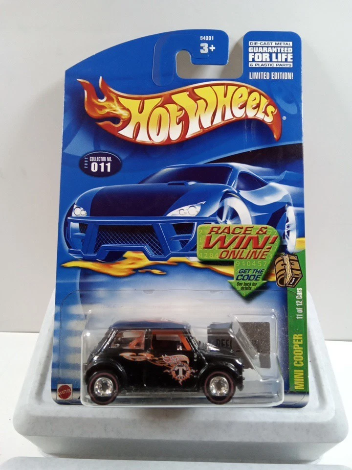 Hot Wheels Treasure Hunt 2002 Vehicle Year Diecast Racing Cars for