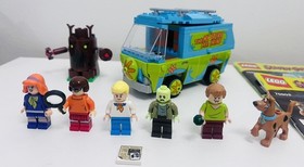 LEGO Scooby-Doo Mystery Machine 75902 Complete Velma Daphne Scooby Instructions