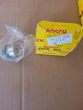 Mercedes Benz A000 078 18 89 Fuel Pressure Regulator