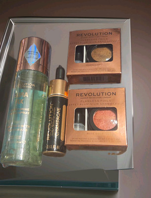 Makeup Revolution London Aura Setting Spray & 2-Foils Set, Highlighter Champagne