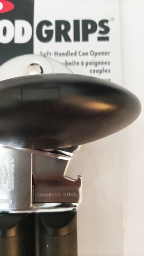 apriscatole Apri barattolo professionale Oxo nuovo Acciaio manici morbidi - Foto 4 di 7