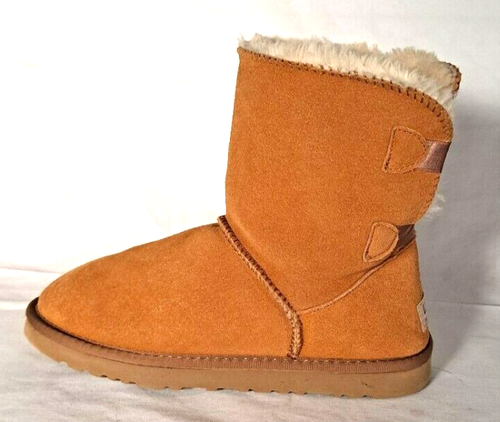 yellow bailey bow uggs